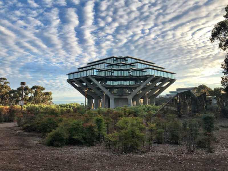 UCSD giesel library